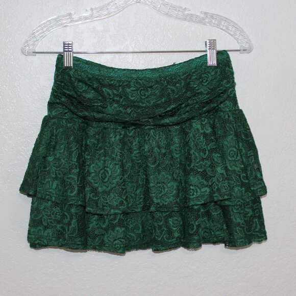 Lace Ruffled Mini Skirt Medium - Picture 5 of 12